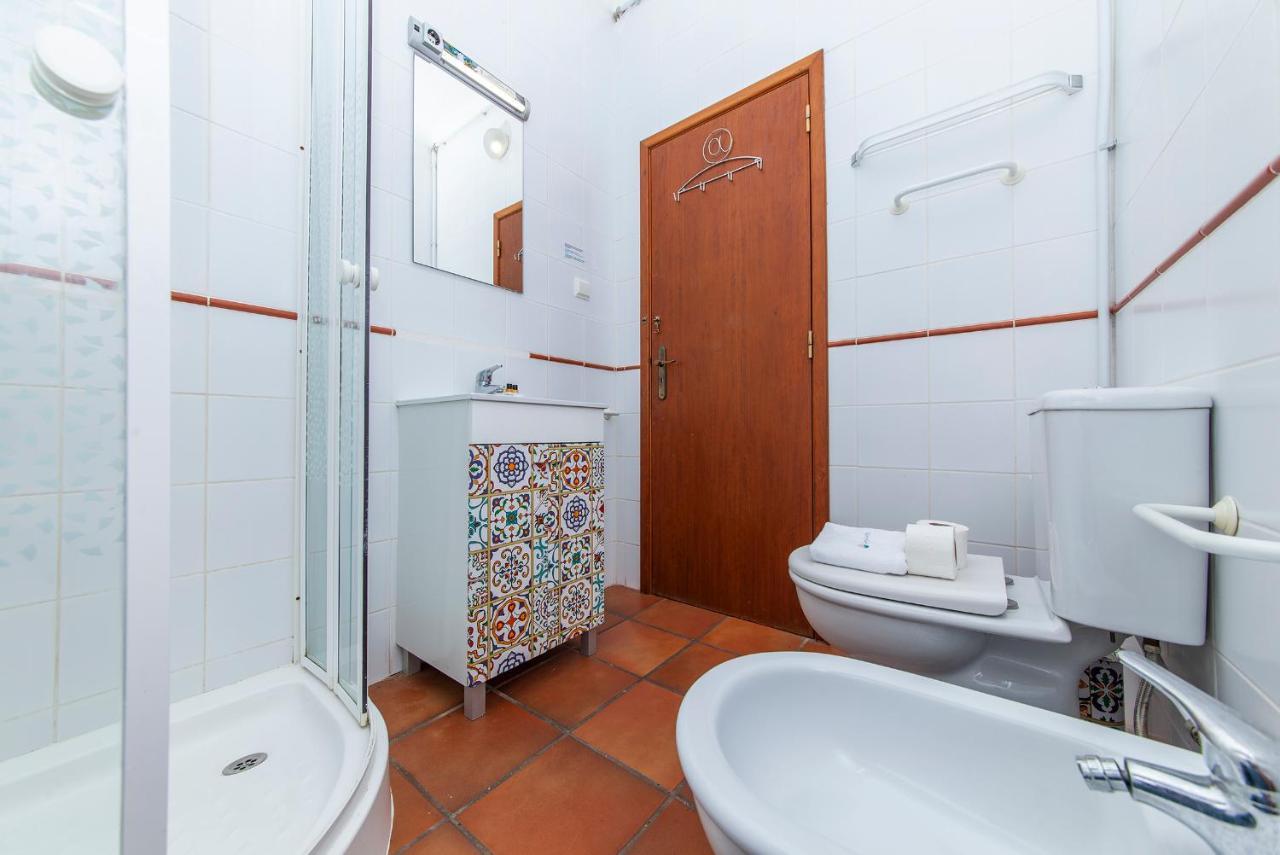 J - Casa Do Farol Guesthouse ラゴス エクステリア 写真